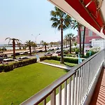 Renove Face Avec Terrasse A Menton, Proche Centre-ville Et Plages - Fr-1-196-301